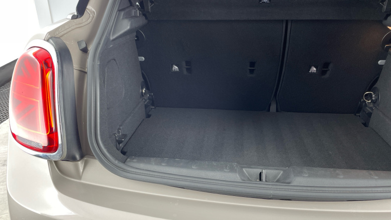 MINI Hatchback 1.5 Cooper Exclusive 5dr Auto [Comfort Pack] Petrol Hatchback